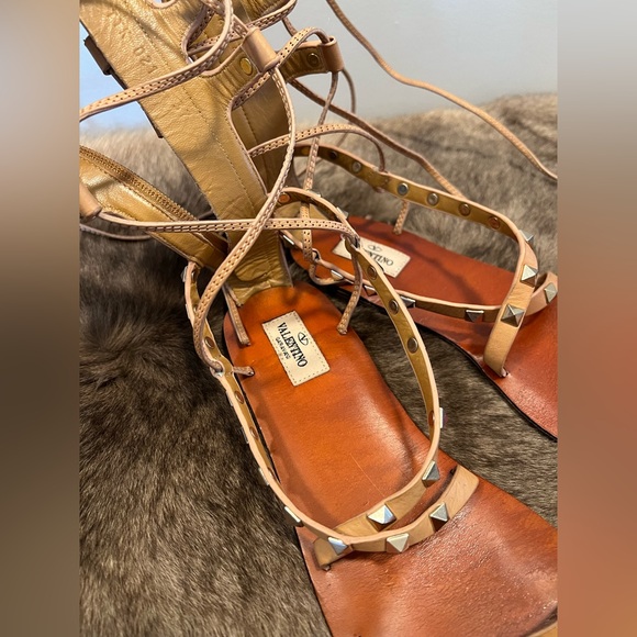 Authentic Valentino Garavani Rockstud Leather Gladiator Sandals – Nude – Size 7 - Picture 4 of 13